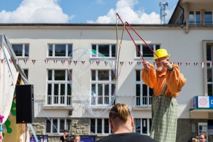 Kuglarze podczas Puzzli Kultury
